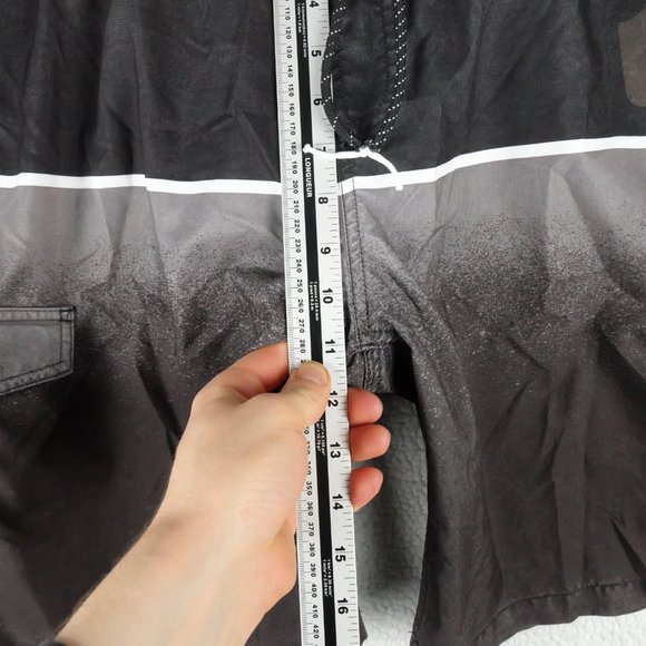 Quiksilver Swim Trunks Mens Small Gray Black Cargo Pocket Lined Beach Surf Swim - Picture 6 of 10